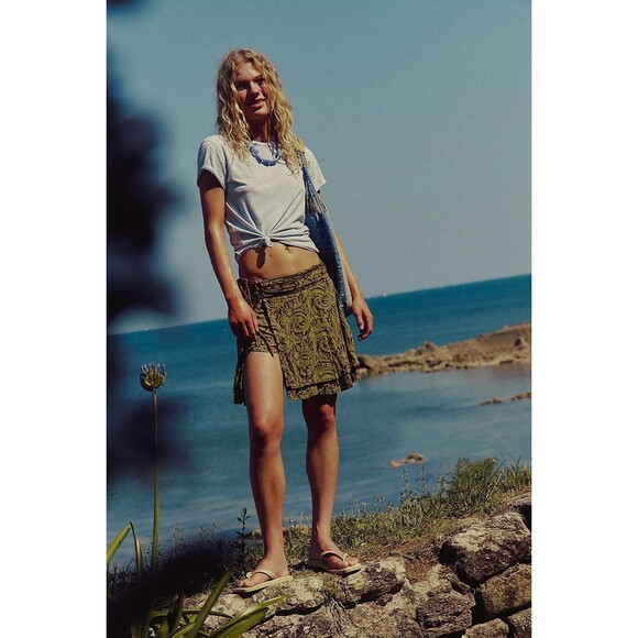 Free People Dresses & Skirts - Free People free-est Scarlett Printed Skort Short Floral Print Smocked S 283985